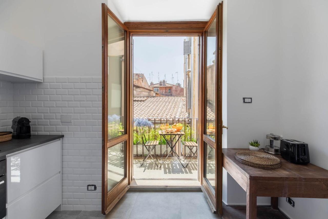Iflat Pantheon'S Roomy And Friendly Apartment Roma Eksteriør bilde